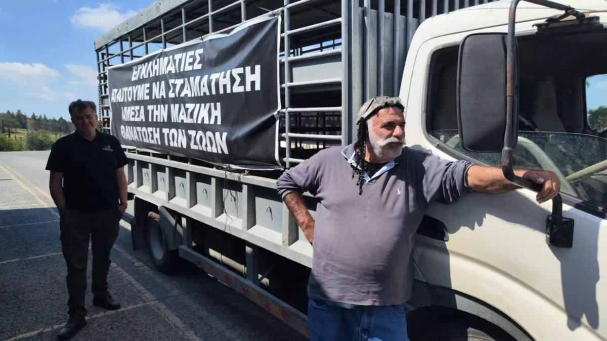 Çiftçiler şap krizi nedeniyle Cumhurbaşkanlığı Sarayı'na yürüdü