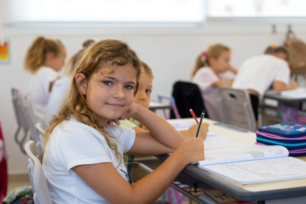 Golden Oak Özel Okulu: Limasol'da Eğitime Modern ve Uluslararası Bir Yaklaşım