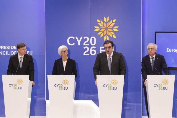 AB stagflasyon eğiliminde, mali krize girmemeli — bakanlar Lefkoşa'da görüştü