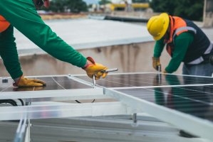 Güney Kıbrıs'ta kaçak yenilenebilir enerji tesislerine müdahale başlıyor