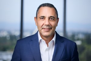 PwC Kıbrıs'ın Yeni CEO'su: Geleceği AI ile İşini Dönüştürenler Belirleyecek
