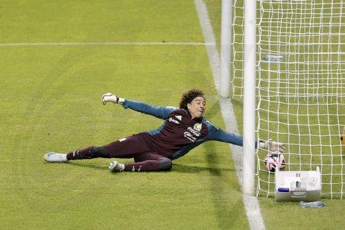 AEL Limasol kalecisi Ochoa, altıncı Dünya Kupası hedefiyle Meksika kampına katıldı