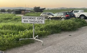 Palaiometocho'da çiftçilerden yol kapatma eylemi: Hasta hayvanların gömülmesine tepki