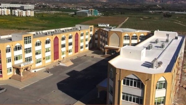 Kuzey Kıbrıs'ta öğretmen, öğrencilere cinsel taciz iddiasıyla tutuklandı