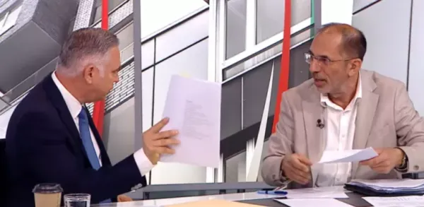 Papadopoulos ve Michaelides arasında sert tartışma: 'Tüm sistemin büyük üzüntüsüne rağmen 24 Mayıs'ta aday olacağım'