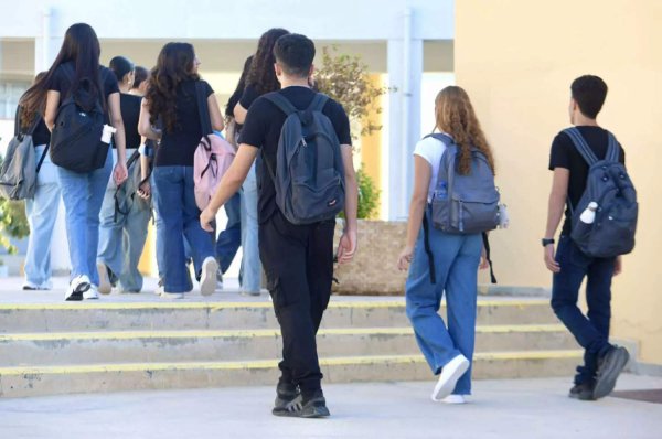 İki lise öğrencisi yurt dışında sanat eğitimi için 10.000 Euro burs kazandı