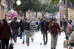 Kıbrıs'ta nüfusun yüzde 15'i yoksulluk riski altında