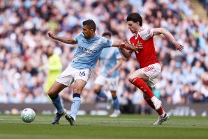 Rodri'nin Brentford maçında oynaması şüpheli, Guardiola taraftar desteğine güveniyor