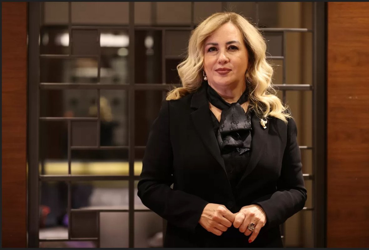 Sibel Tatar siyasete atılmayı düşünüyor
