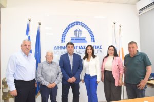 İngiliz Üsleri Ayia Napa belediye bölgelerine mali destek sağladı