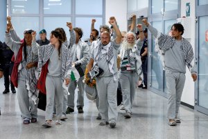 Gazze filosu aktivistleri İsrail'de tecavüz dahil işkence iddialarında bulundu