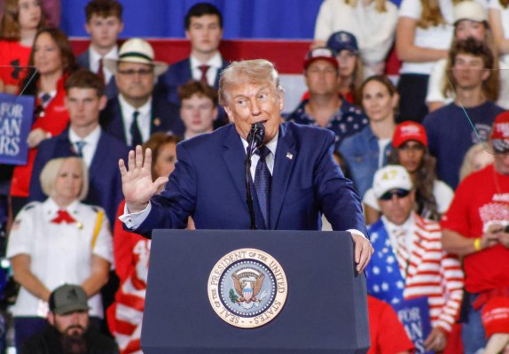 Trump: İran anlaşmasında acele yok, ABD ablukası sürüyor