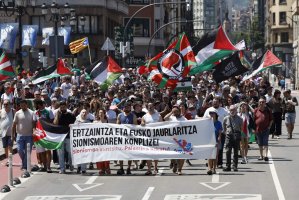 İspanya'da protestocular, Gazze filosu aktivistlerine yönelik polis müdahalesini kınadı
