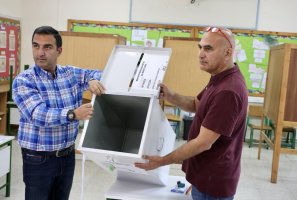 Kıbrıs'ta Seçime Katılım 25 Yılın Zirvesinde: Sandığa Gitmeyenler Yine de En Büyük 'Parti'