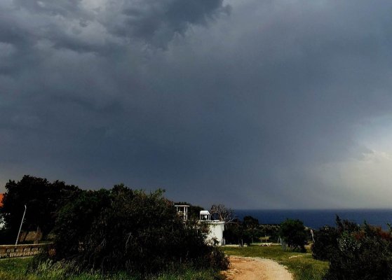 Limasol'da hava şartları nedeniyle iki etkinlik iptal edildi