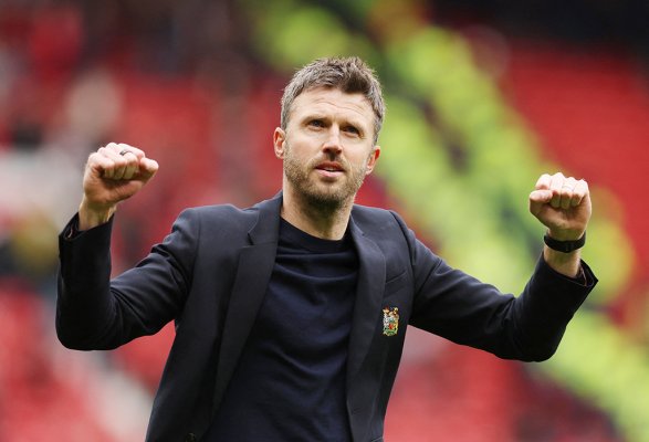 Michael Carrick, Manchester United'ın Daimi Teknik Direktörü Oldu: 2028'e Kadar Sözleşme İmzaladı
