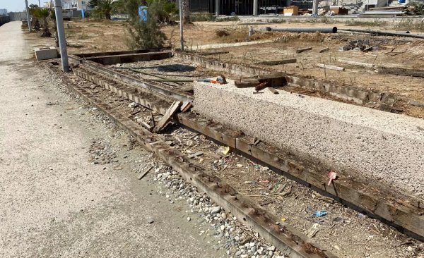 Mimarlar: Oroklini sahil yolundaki erozyonun arkasında izinsiz çalışmalar ve ihmal var
