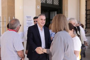 Papadopoulos, Meclis Başkanlığı Görüşmeleri İçin Demetriou ile Bir Araya Geldi