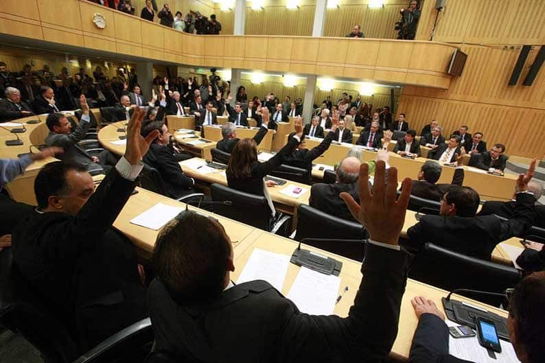 Parlamento oylaması
