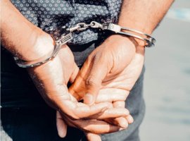 Limasol'da organize suç operasyonu: Aralarında polis memuru olan 3 kişi tutuklandı