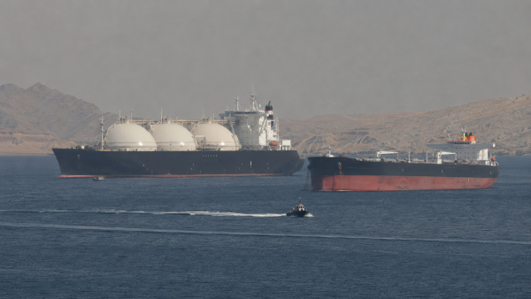 Hürmüz Boğazı'ndan tankerler ayrılmaya başladı: Asya'ya enerji akışı yavaş yavaş canlanıyor