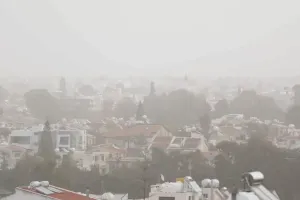 Kıbrıs'ta hava durumu: Hafif toz, bulutlu ve yağışlı; iç kesimlerde 31 °C bekleniyor