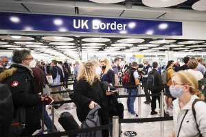 Heathrow yolcu sayısı yüzde 5 düştü: İran savaşı seyahat planlarını altüst etti
