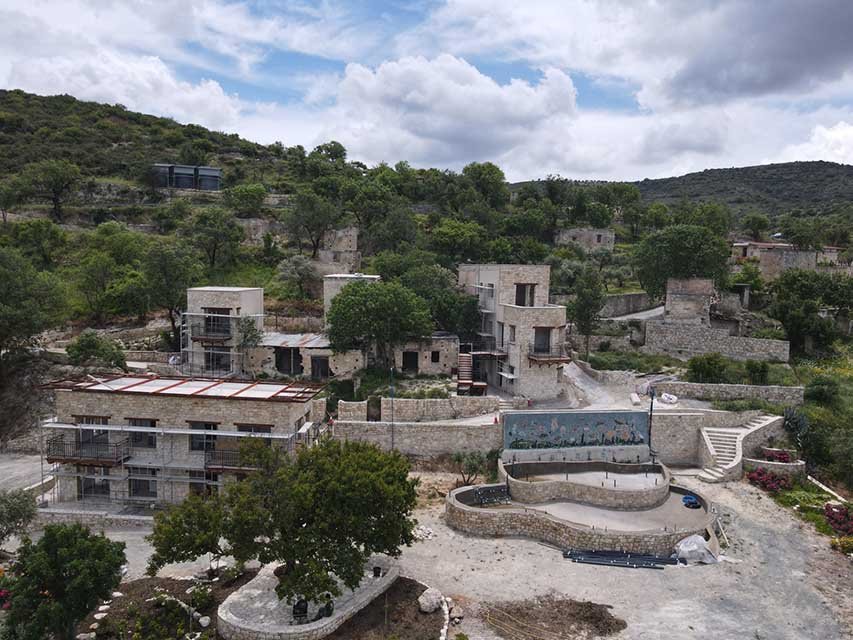 Trozena ve Bir Köyü Satın Alan Adam: Terk Edilmiş Köyün Yeniden Doğuşu