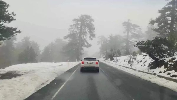 Mayıs Karı Trodos'u Beyaza Bürüdü: Nadir Bir Bahar Olayı