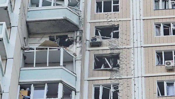 Ukrayna'dan Rusya'ya Büyük İHA Saldırısı: 4 Ölü, Moskova Bir Yılın En Şiddetli Saldırısıyla Karşılaştı