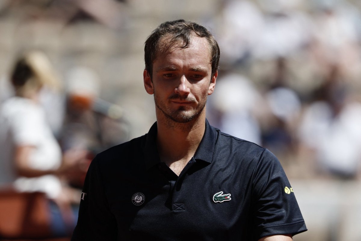 Medvedev, Fransa Açık'ın ilk turunda wildcard Walton'a yenildi