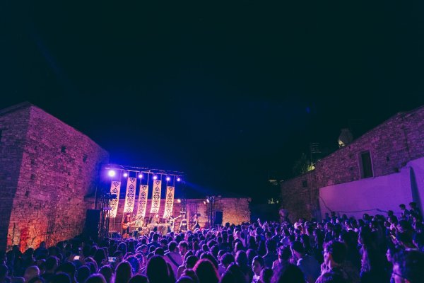Fengaros Festivali 60'tan fazla sanatçı ve altı sahne ile bu yaz geri dönüyor