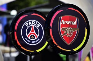 Arsenal tarihe bir galibiyet uzaklıkta, karşılarında PSG var