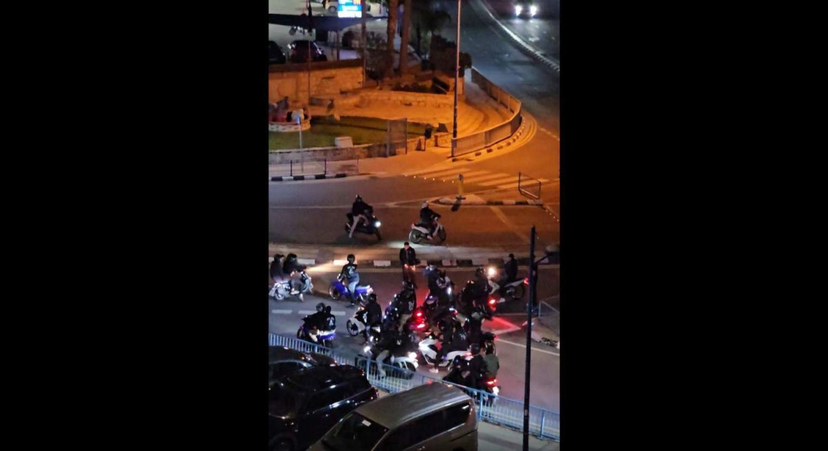 Limasol'da yasadışı modifiyeli motosikletlerin gürültüsü bebeklerin uykusunu bölüyor