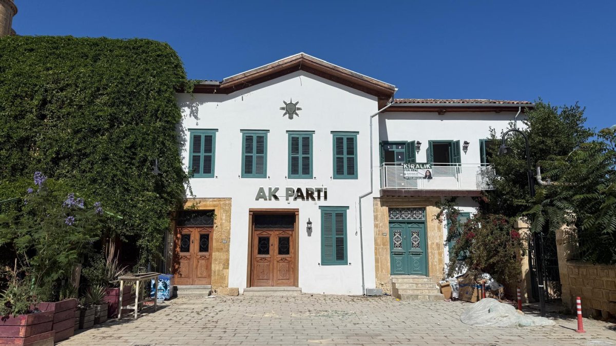 Türkiye'nin AK Parti'si Lefkoşa'nın eski şehir bölgesinde temsilcilik ofisi açıyor
