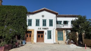 Türkiye'nin AK Parti'si Lefkoşa'nın eski şehir bölgesinde temsilcilik ofisi açıyor