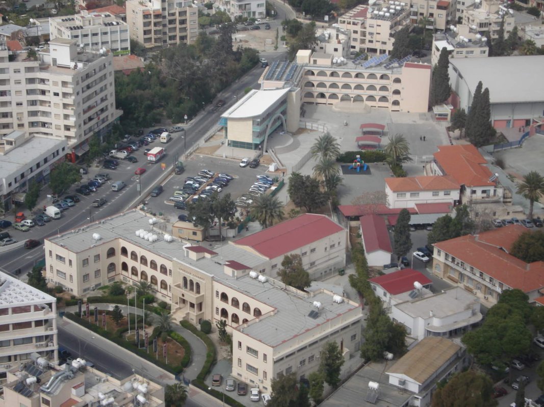 Larnaka'da yaşlı kadın aylarca dairesinde ölü kaldı, komşular fark edemedi