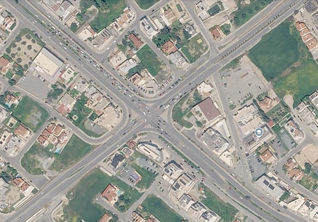 Aradippou'da Trafik Işıklarıyla Yol Güvenliği Artırılıyor