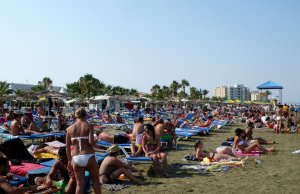 Kıbrıs turizmi 'gözbebeği gibi korunmalı'