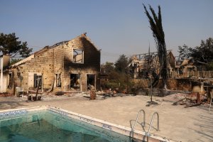 Larnaka ve Limasol'da Orman Yangını Tahliye Planlarının Gözden Geçirilmesi Tamamlanmak Üzere