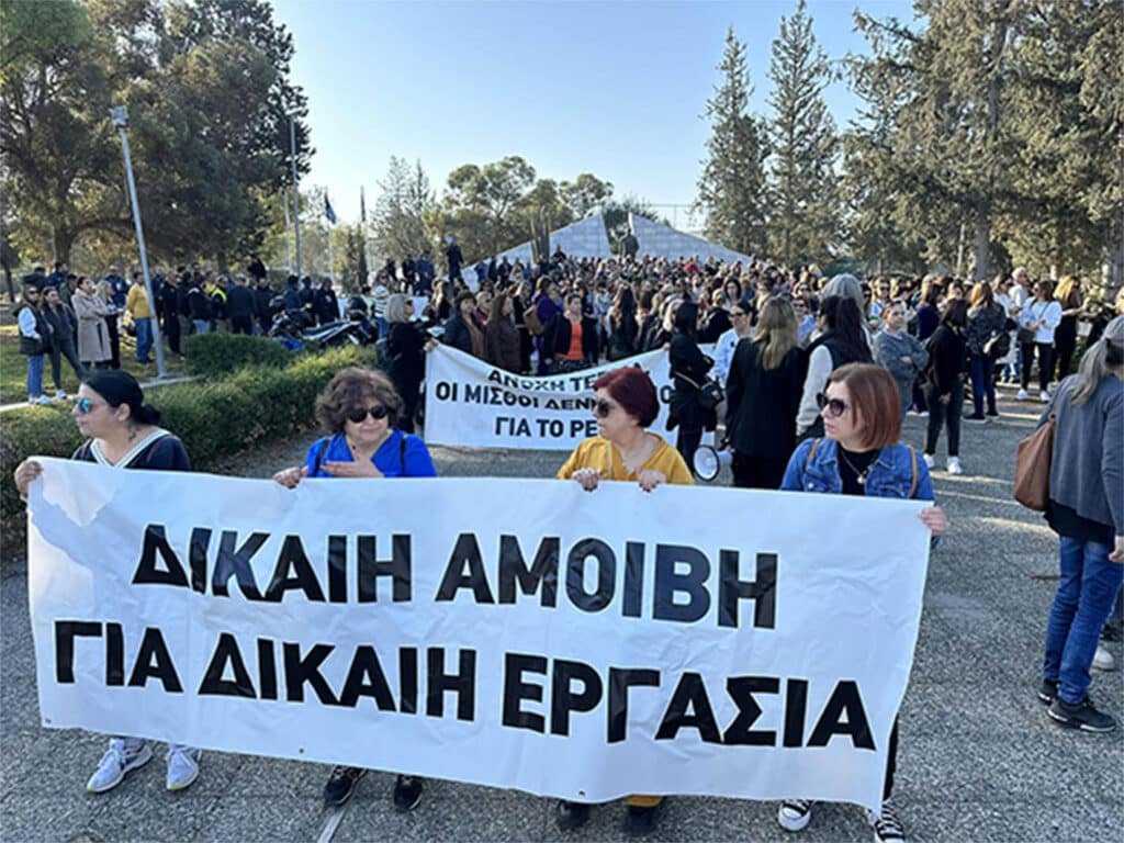 Polis sendikası Isotita, mesai anlaşmazlığı için Cumhurbaşkanı'nın müdahalesini istiyor