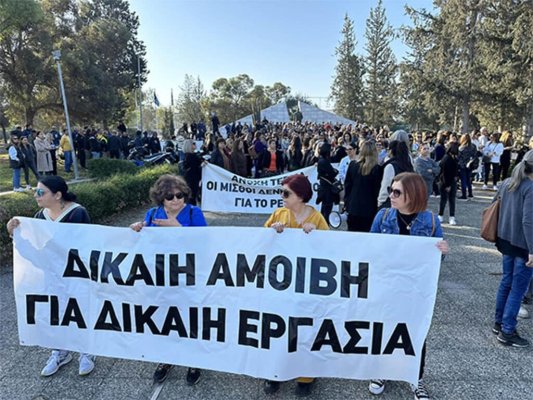 Polis sendikası Isotita, mesai anlaşmazlığı için Cumhurbaşkanı'nın müdahalesini istiyor