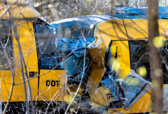 Danimarka'da İki Tren Kafa Kafaya Çarpıştı: 5-10 Yaralı