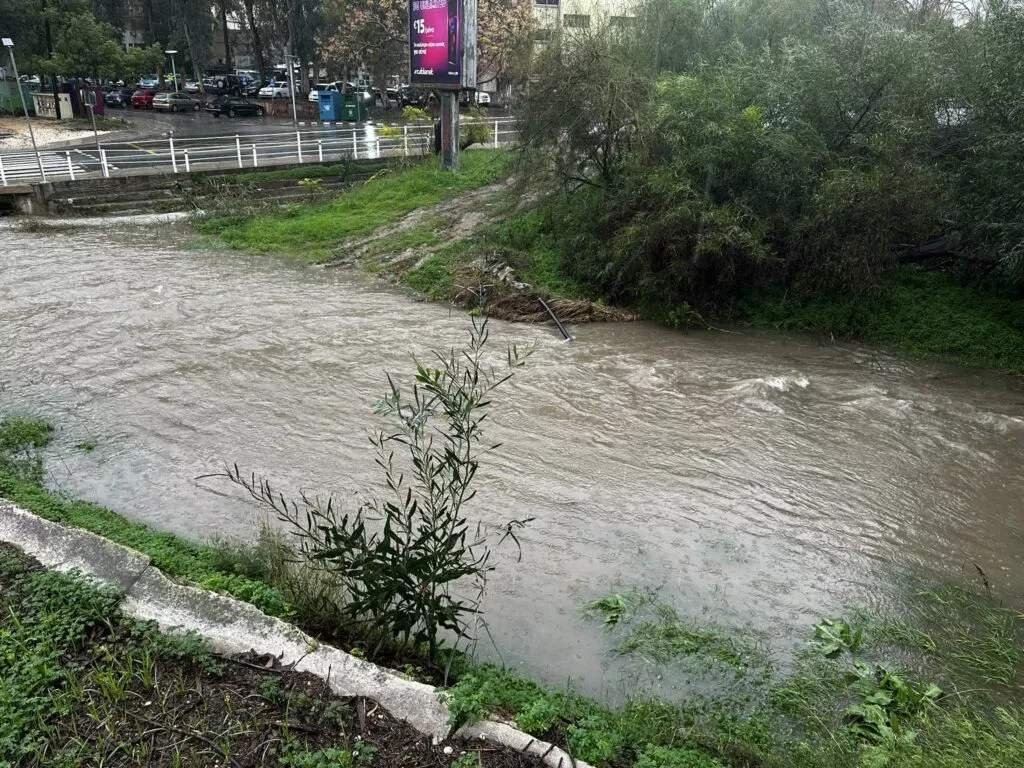 Pedieos Nehri'ne Taşkın Sensörü: SMS Uyarısı ve Risk Haritasıyla Park Ziyaretçileri Korunacak