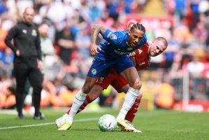 Chelsea, Liverpool deplasmanında 1-1 berabere kalarak galibiyet hasretine son verdi