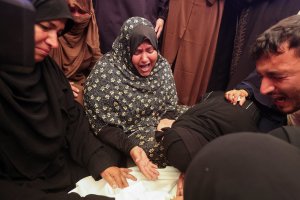 İsrail'in Gazze'deki saldırısında 6 yaşındaki kız çocuğu ve bir kadın hayatını kaybetti