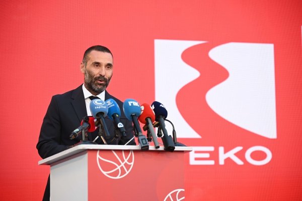 EKO ve Panagiotis Giannakis, Kıbrıs Basketbolunda Yeni Nesili Desteklemek İçin Bir Araya Geldi