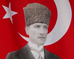 Baf'ta Kemal Atatürk Caddesi'nin adının değiştirilmesi planı askıya alındı