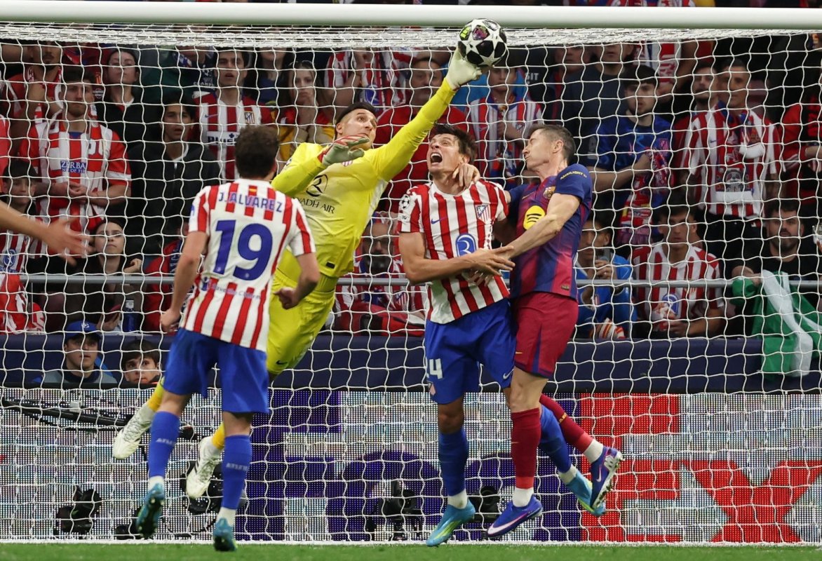 Atletico Madrid Barcelona Korkusunu Atlattı, PSG Yarı Finale Rahat Yükseldi