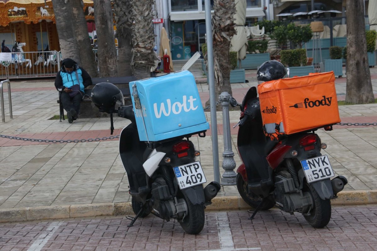 Limasol'da İki Motosikletli Kurye Soyuldu